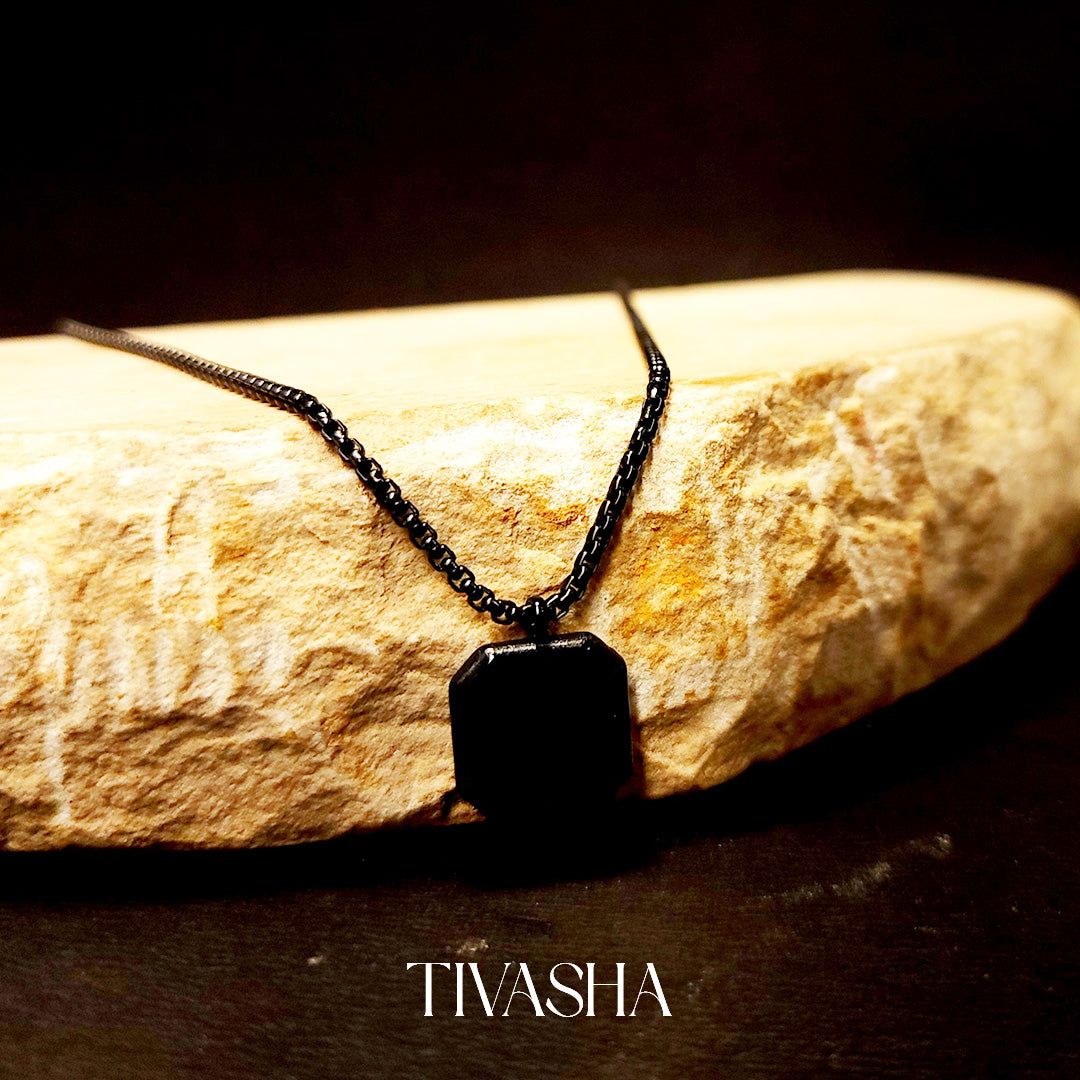 black cubic bar necklace