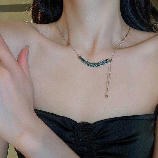 Greenleaf Embrace Necklace