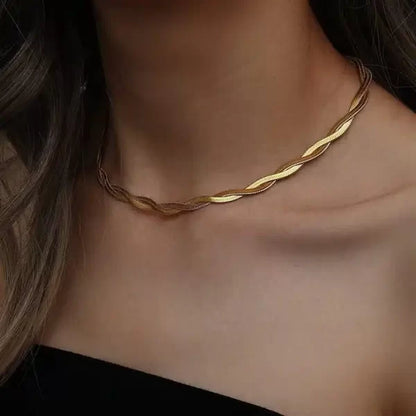 Lux Gold snake chain