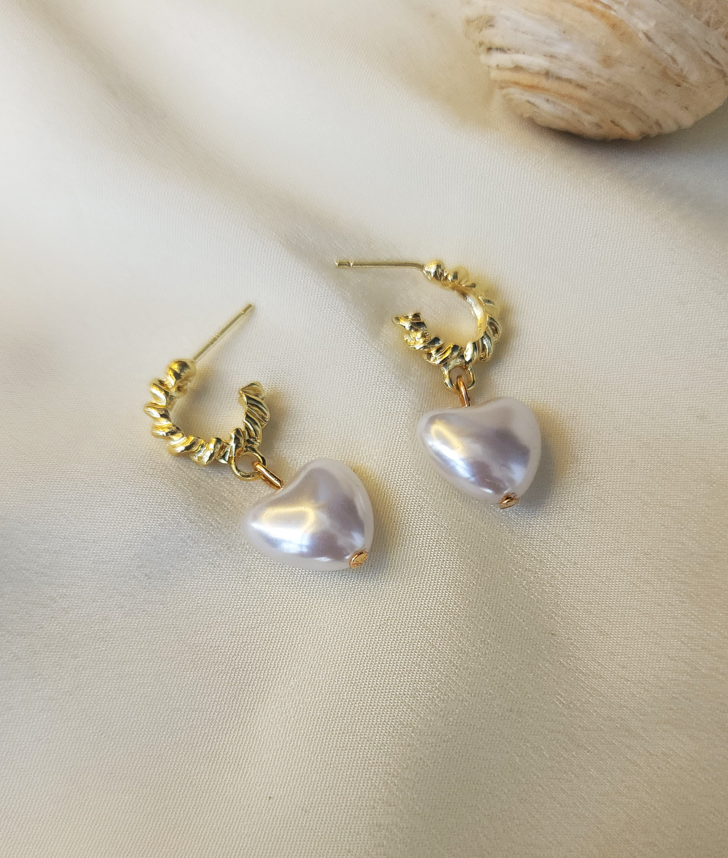 Evelyn heart Earrings